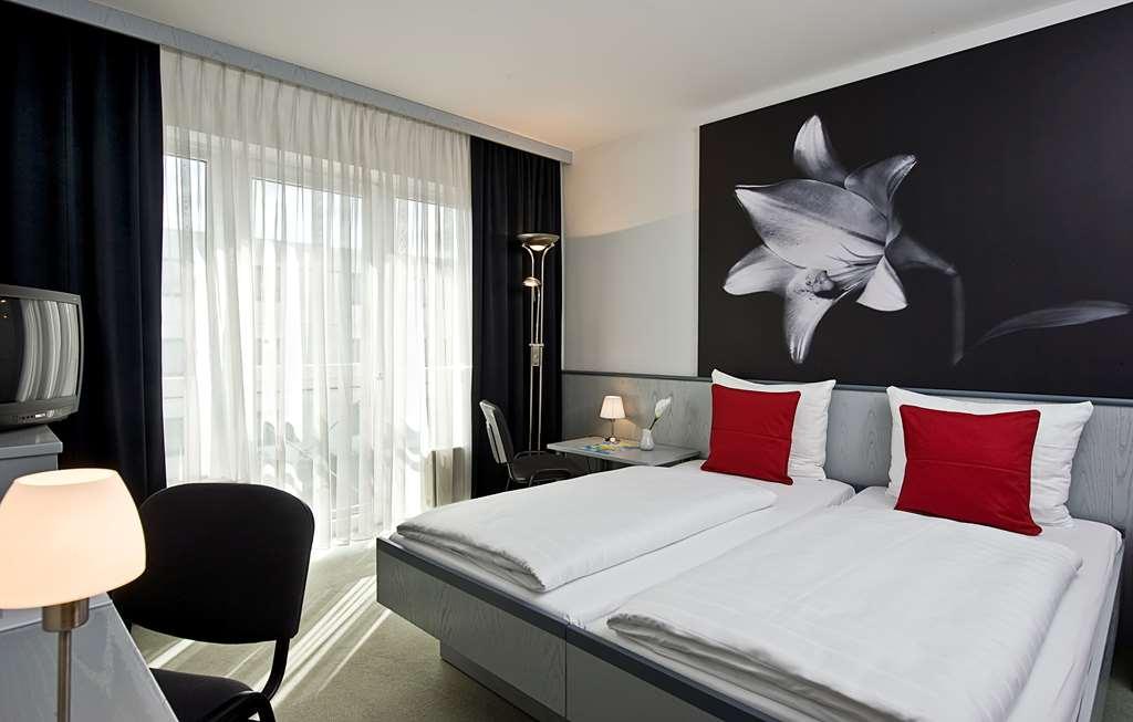 Good Morning + Bad Oldesloe Hotell Exteriör bild