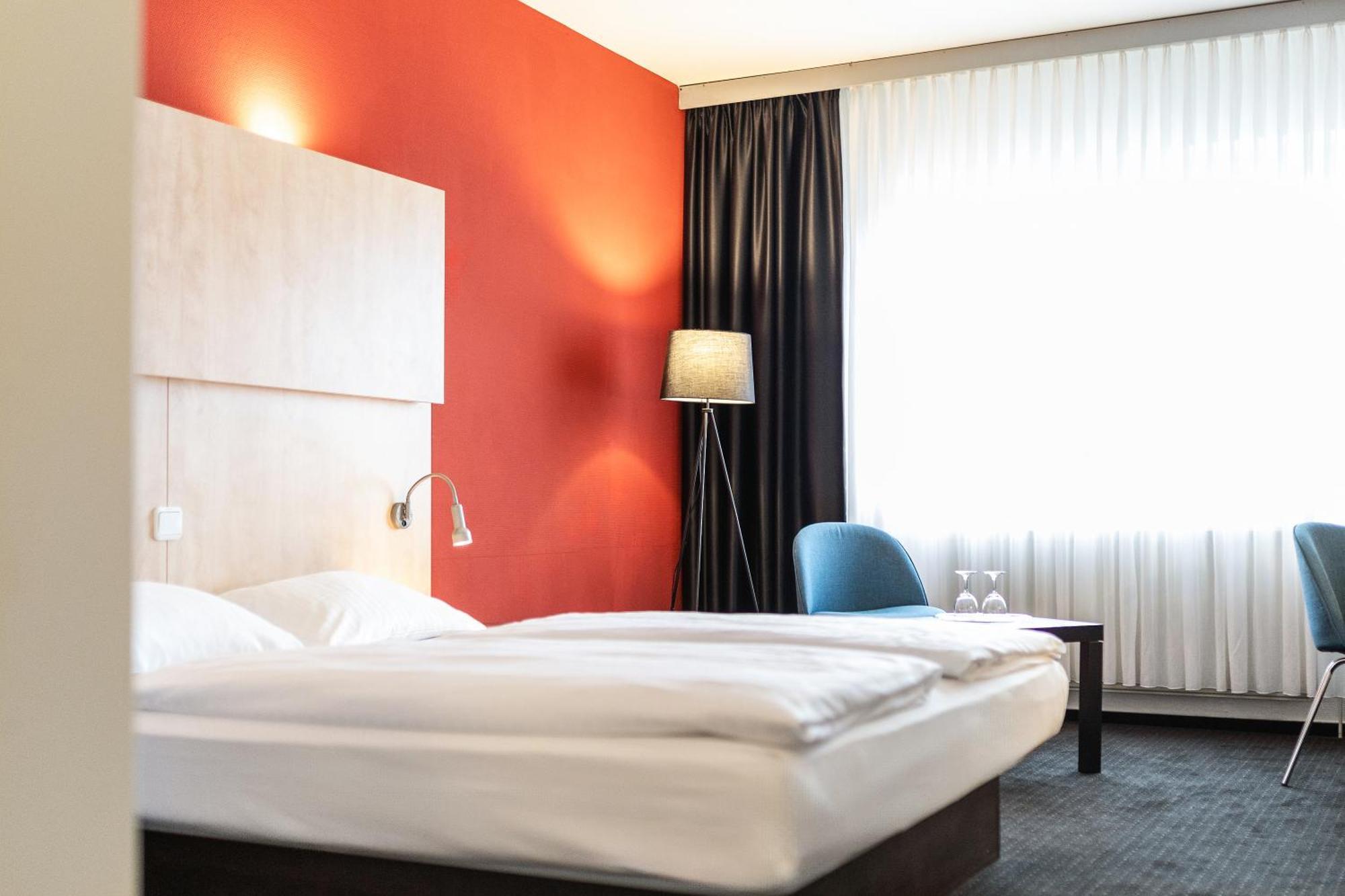 Good Morning + Bad Oldesloe Hotell Exteriör bild