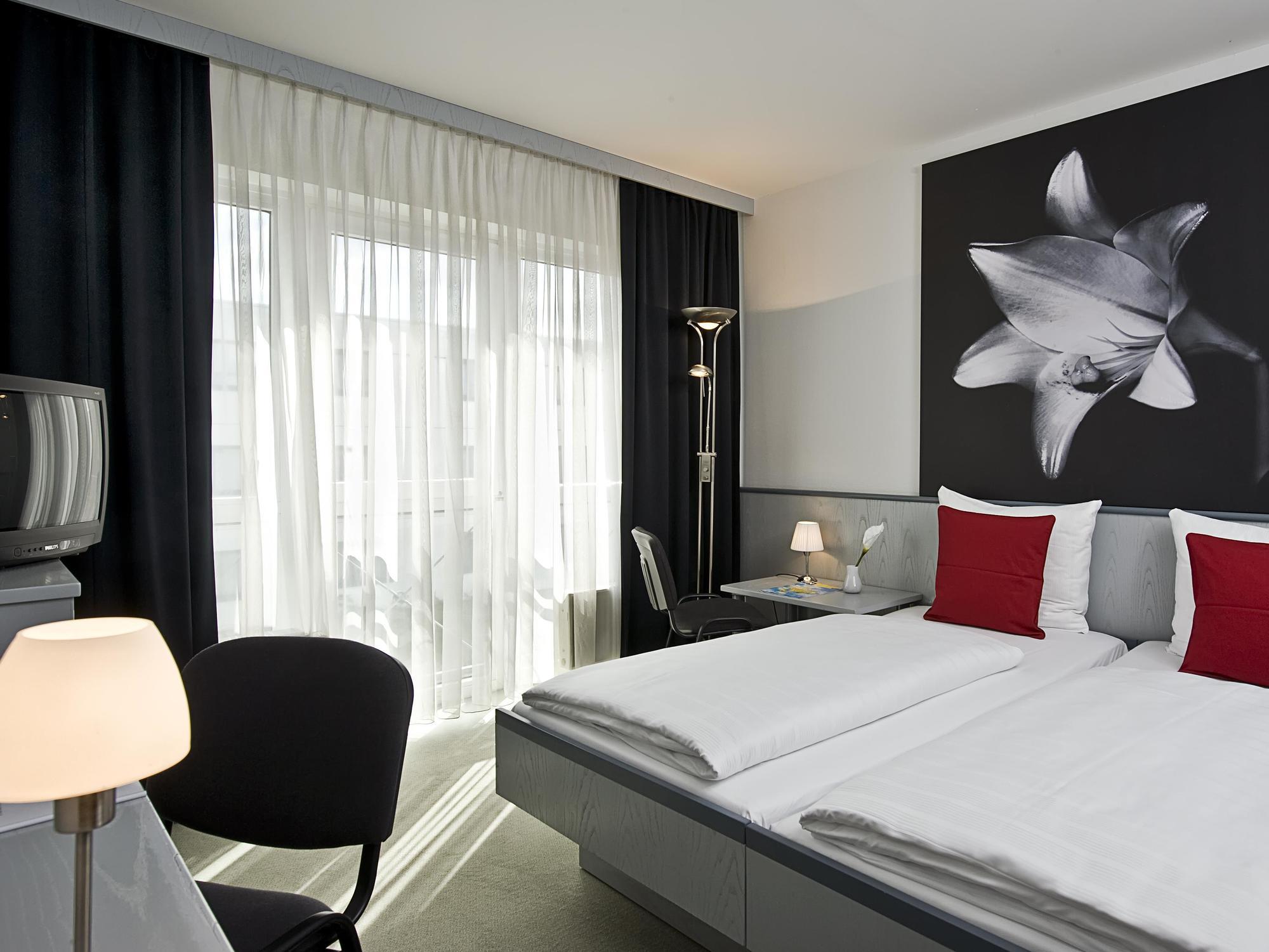 Good Morning + Bad Oldesloe Hotell Exteriör bild